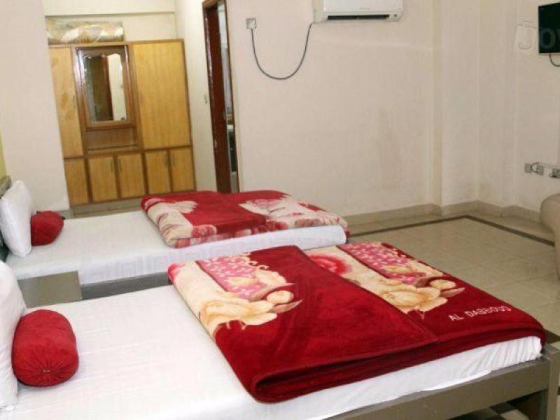 Mir Continental Hotel Muzaffarabad Bagian luar foto