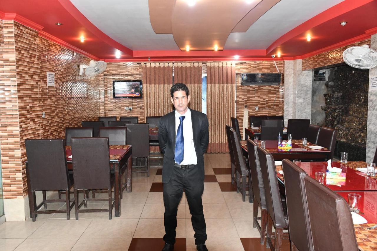 Mir Continental Hotel Muzaffarabad Bagian luar foto